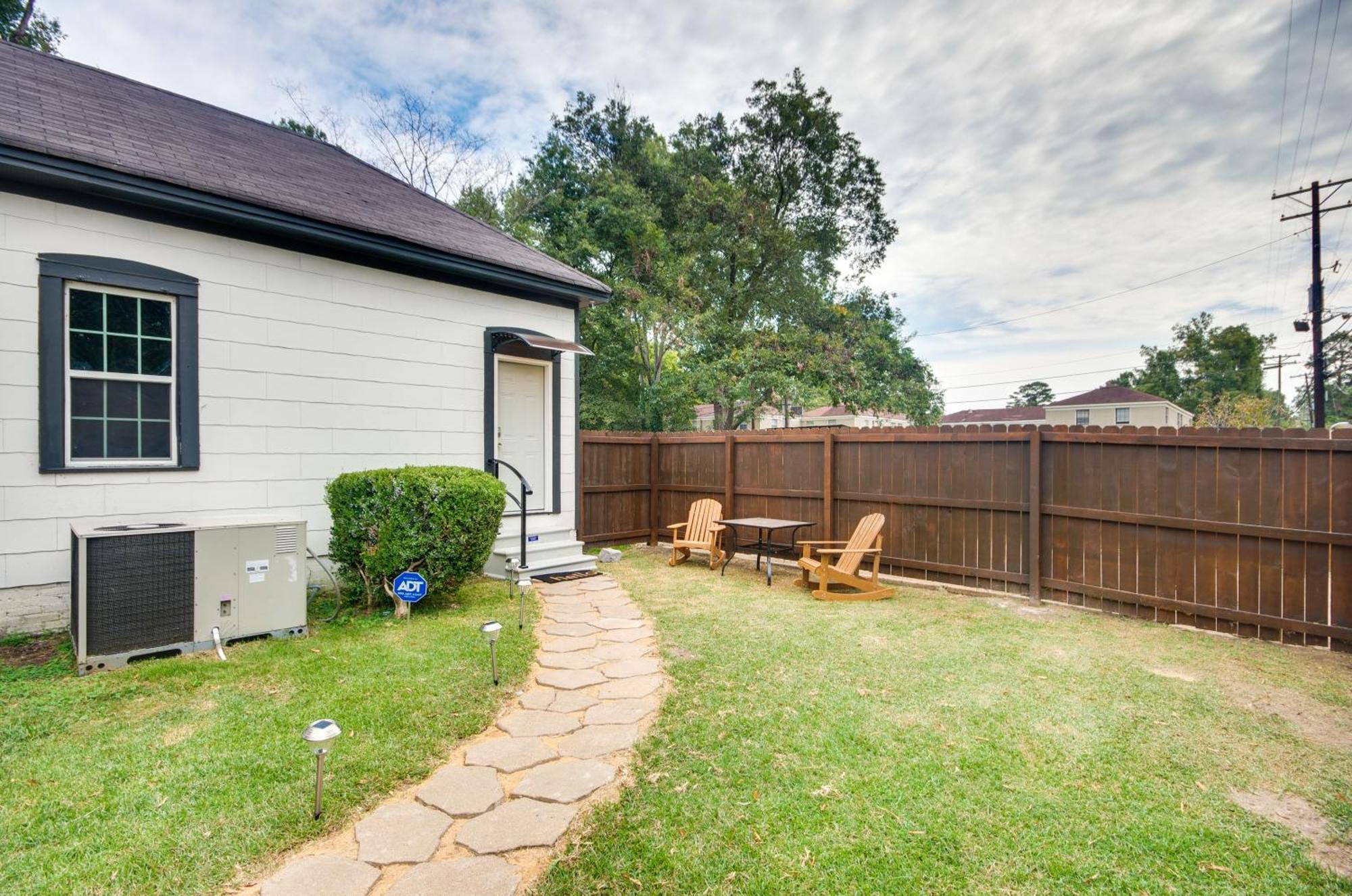 Modern Greenwood Studio Less Than 1 Mi To Downtown! Exterior photo