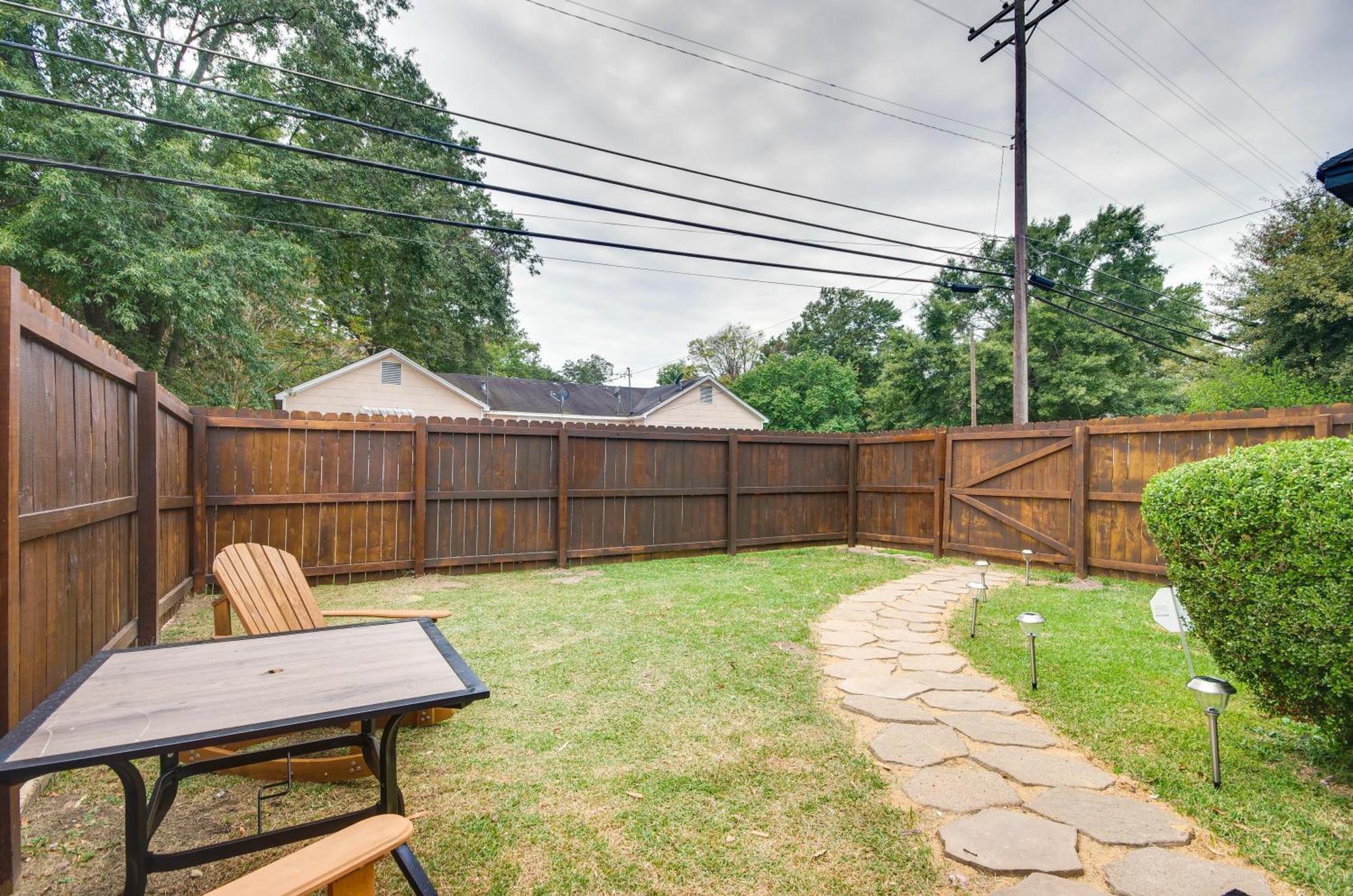 Modern Greenwood Studio Less Than 1 Mi To Downtown! Exterior photo